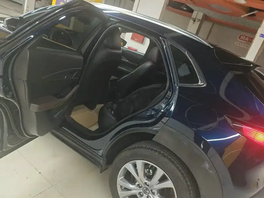 Mazda CX-30 2021 2.0L Automatic Jiayue Edition 2022 — миниатюра 3