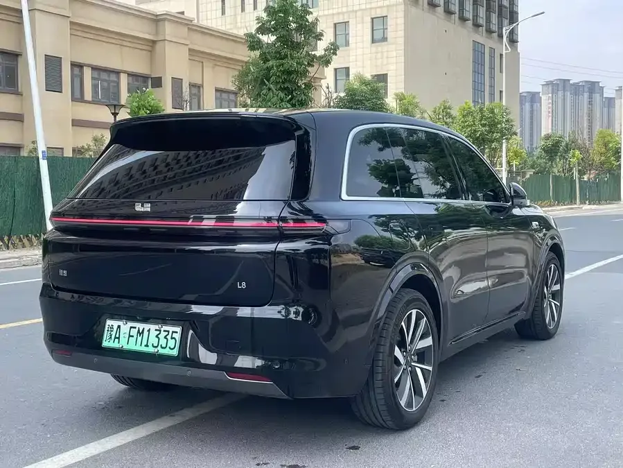 Li Xiang L8 Ideal L8 2023 Pro 2023 — миниатюра 2