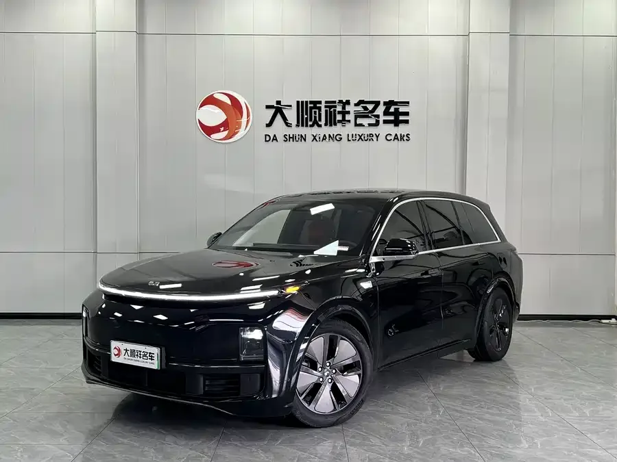 Li Xiang L8 2025