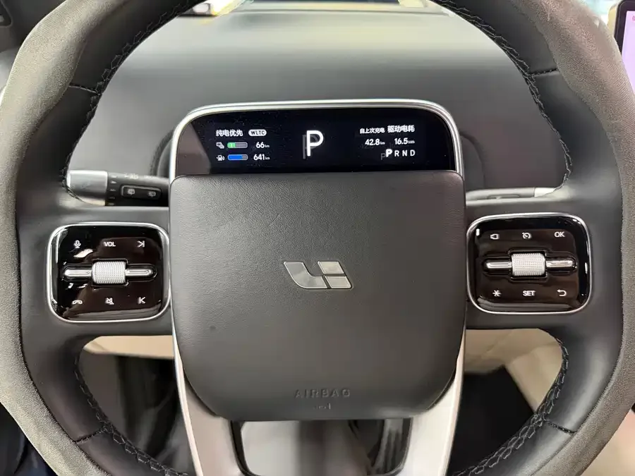 Li Xiang L8 Ideal L8 2023 Pro 2023 — миниатюра 4