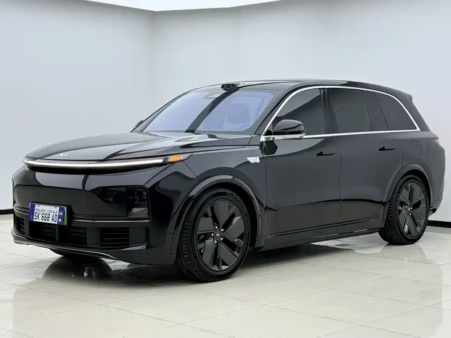 Li Xiang L8 2025