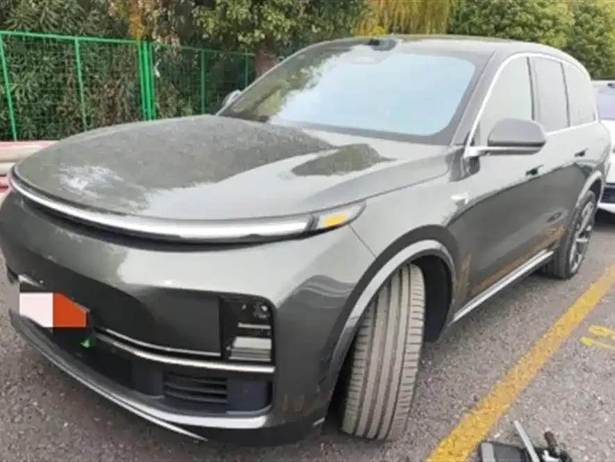 Li Xiang L8 2025