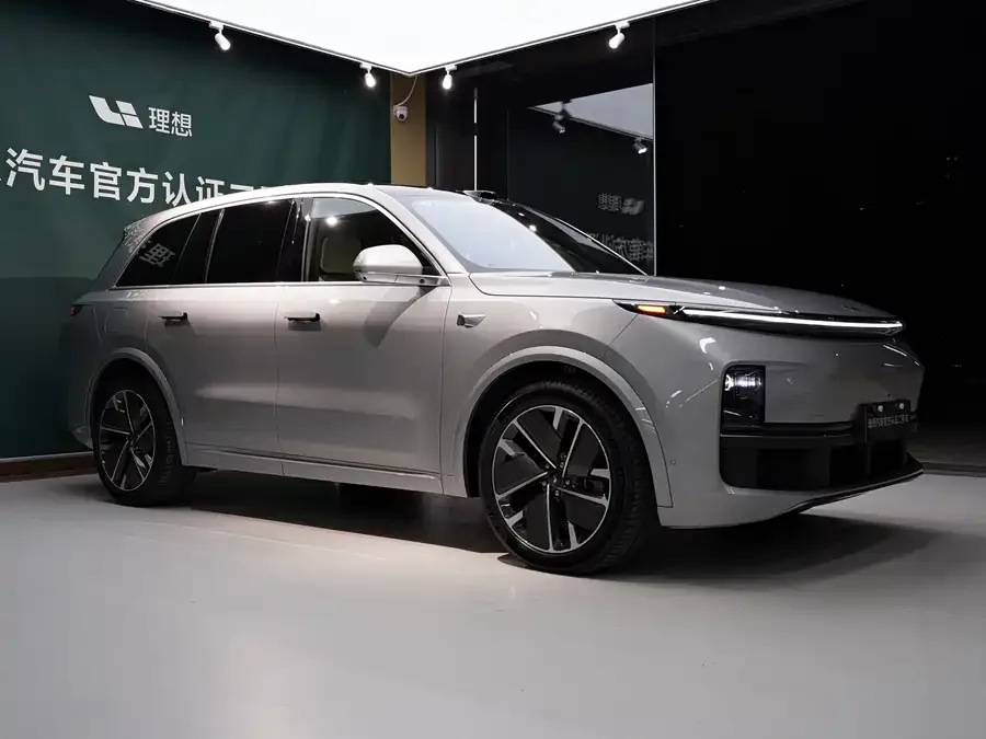 Li Xiang L8 Ideal L8 2025 Ultra Smart New Edition 2025 — миниатюра 3