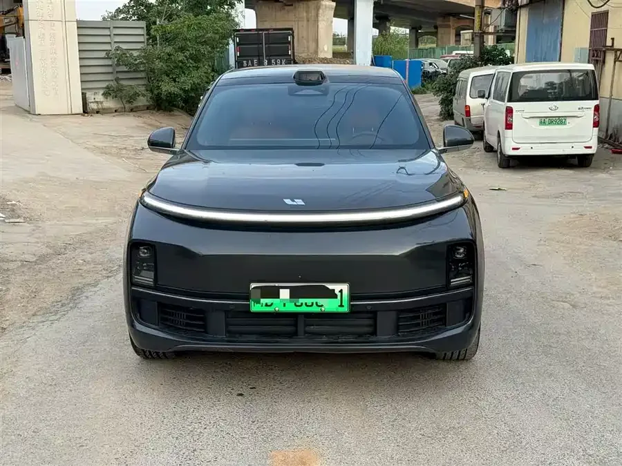 Li Xiang L8 2023