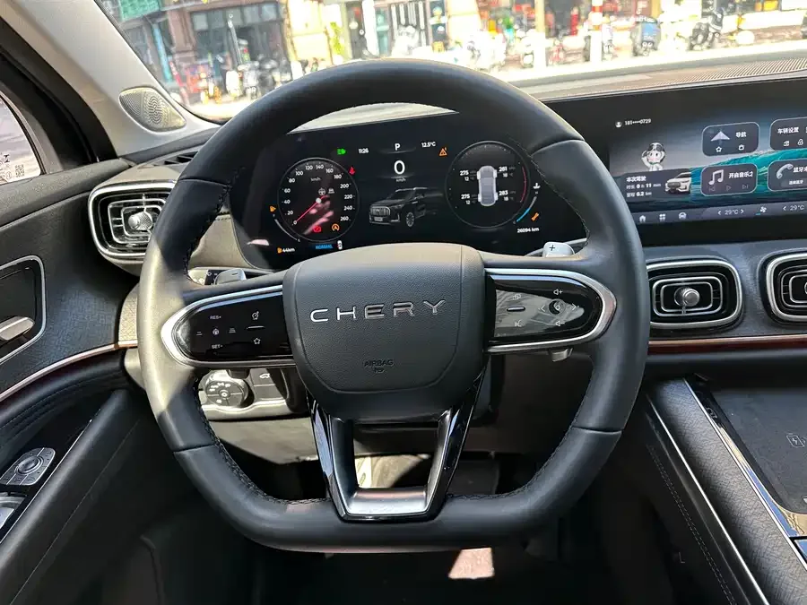 Chery Tiggo 9 Tiggo 9 2023 2.0T Dual Clutch 2WD Luxury Edition 7 Seaters 2024 — миниатюра 3