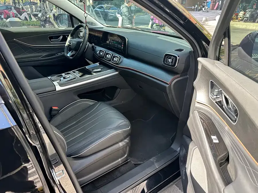 Chery Tiggo 9 Tiggo 9 2023 2.0T Dual Clutch 2WD Luxury Edition 7 Seaters 2024 — миниатюра 5