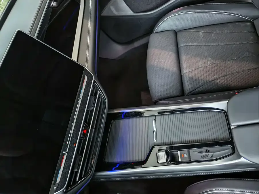 Volkswagen Passat Passat 2025 PRO 380TSI Starry Sky Dragon Edition 2024 — миниатюра 3