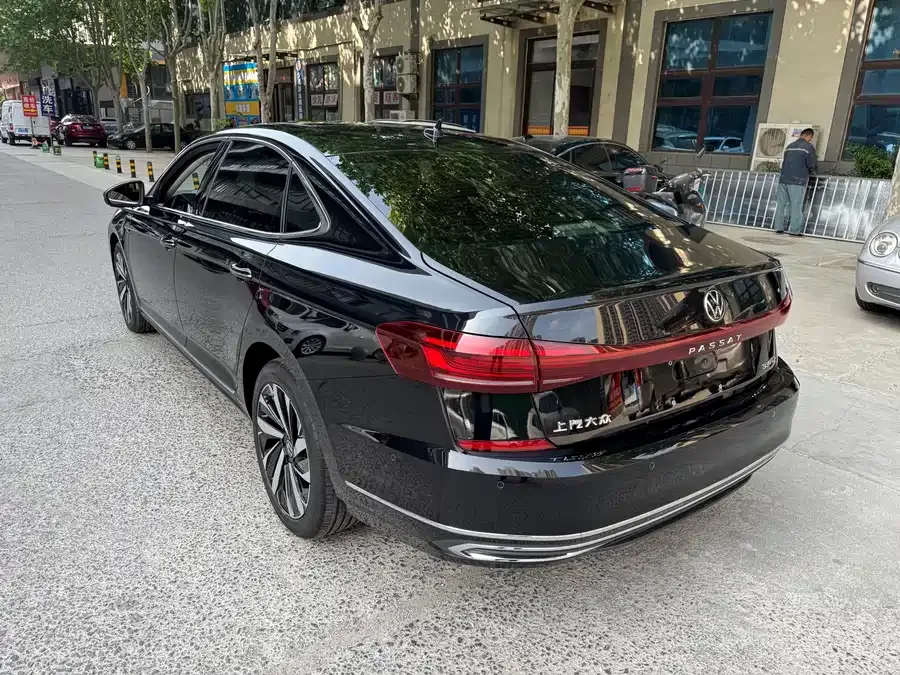 Volkswagen Passat Passat 2022 330TSI Deluxe Edition 2022 — миниатюра 5
