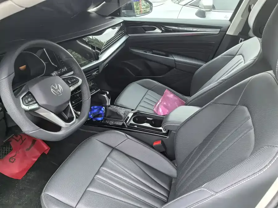 Volkswagen Passat Passat 2024 330TSI Elite Edition 2025 — миниатюра 4