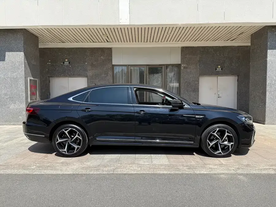 Volkswagen Passat Passat 2024 380TSI Star Elite Edition 2024 — миниатюра 2