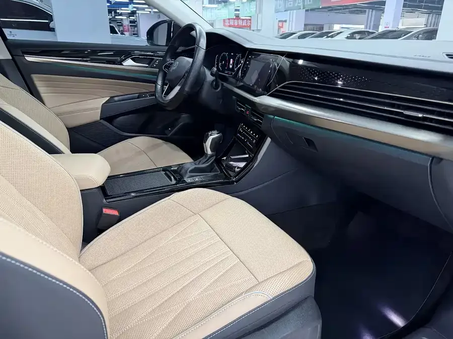Volkswagen Passat Passat 2022 330TSI Starry Sky Deluxe Edition 2022 — миниатюра 2