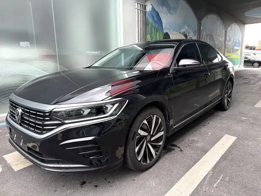 Volkswagen Passat Passat 2023 330TSI Elite Edition 2023 — фото 1, купить с доставкой в Москву