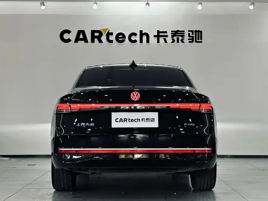 Volkswagen Passat 2026 Passat Pro 380TSI Dragon Edition 2025 — миниатюра 2
