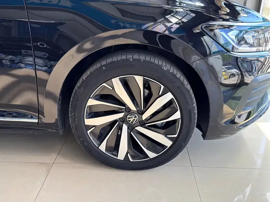 Volkswagen Passat Passat 2025 Outstanding Model 330TSI Elite Edition 2025 — миниатюра 2
