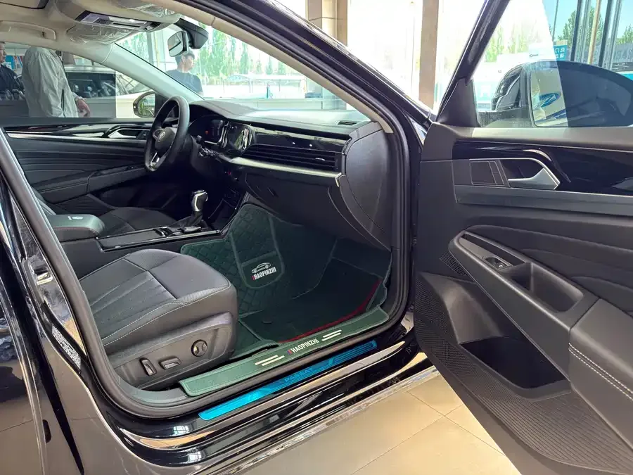 Volkswagen Passat Passat 2025 Outstanding Model 330TSI Elite Edition 2025 — миниатюра 5