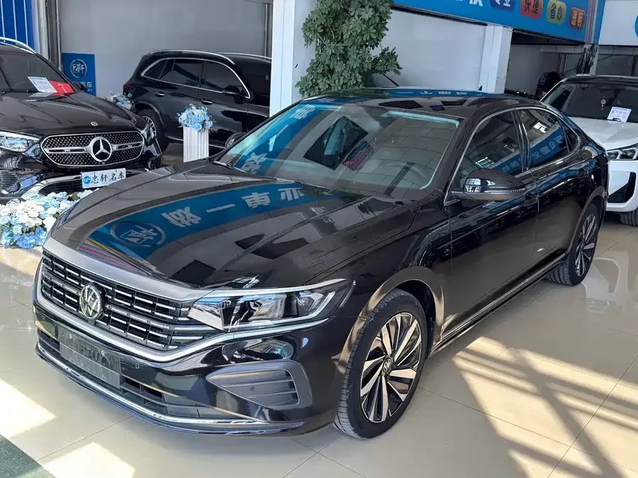 Volkswagen Passat Passat 2025 Outstanding Model 330TSI Elite Edition 2025 — фото 1, купить с доставкой в Москву