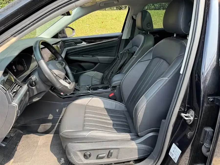 Volkswagen Passat Passat 2022 330TSI Elite Edition 2022 — миниатюра 5