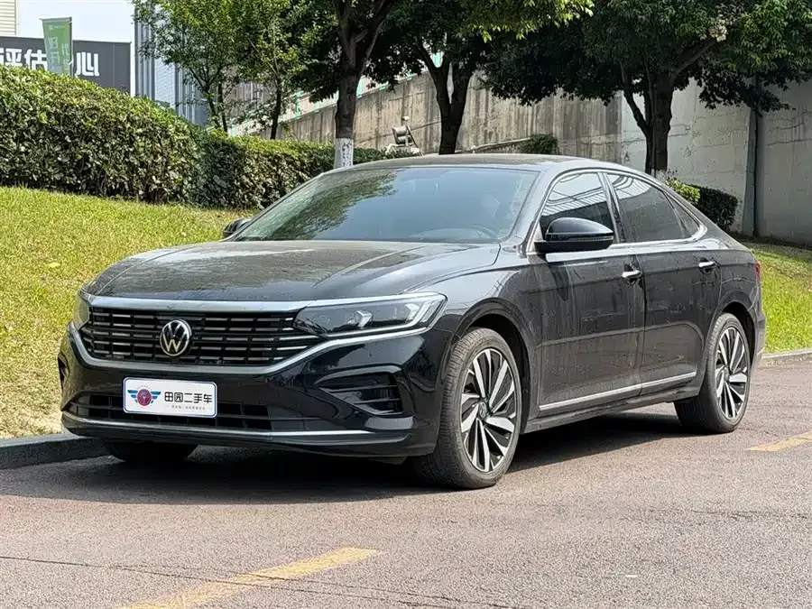 Volkswagen Passat Passat 2022 330TSI Elite Edition 2022 — фото 1, купить с доставкой в Москву