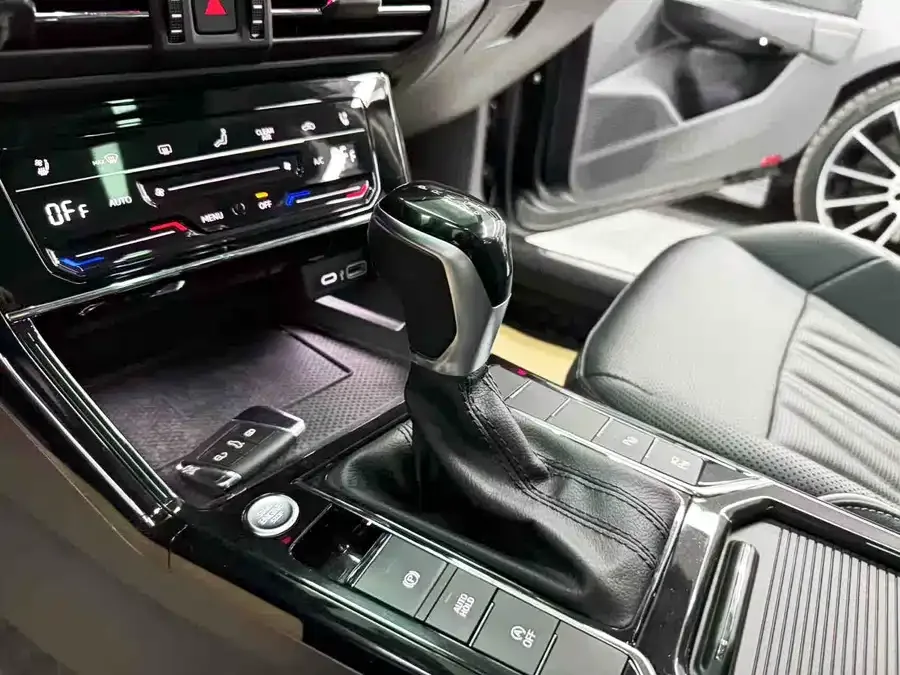 Volkswagen Passat Passat 2023 facelift 330TSI Starry Sky Deluxe Edition 2023 — миниатюра 4
