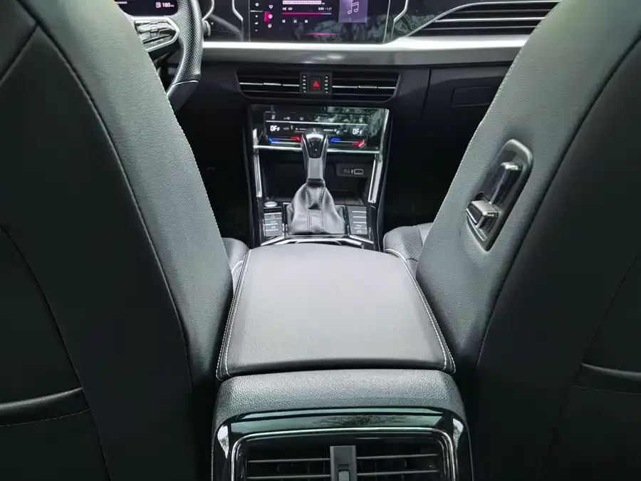 Volkswagen Passat Passat 2023 330TSI Deluxe Edition 2022 — миниатюра 5