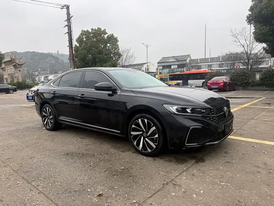 Volkswagen Passat Passat 2022 330TSI Star Elite Edition 2022 — фото 1, купить с доставкой в Москву