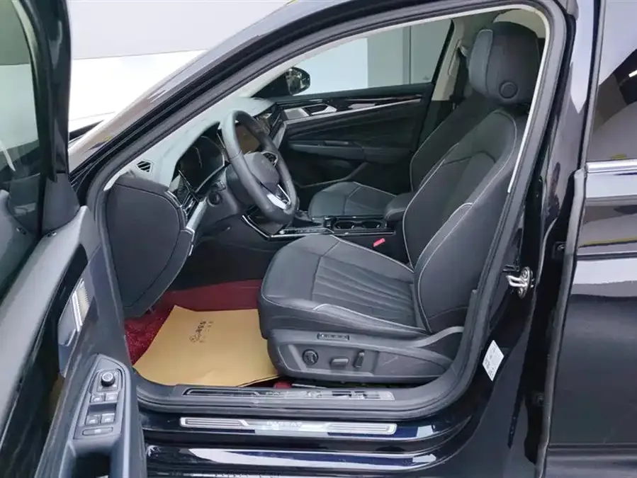 Volkswagen Passat Passat 2024 330TSI Elite Edition 2024 — миниатюра 3