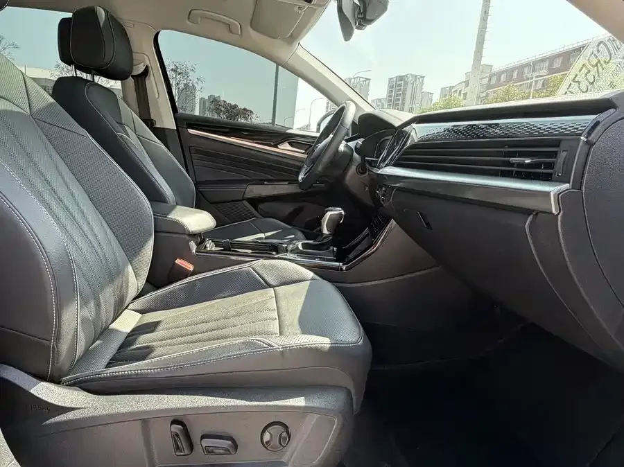 Volkswagen Passat Passat 2024 380TSI Star Elite Edition 2024 — миниатюра 5