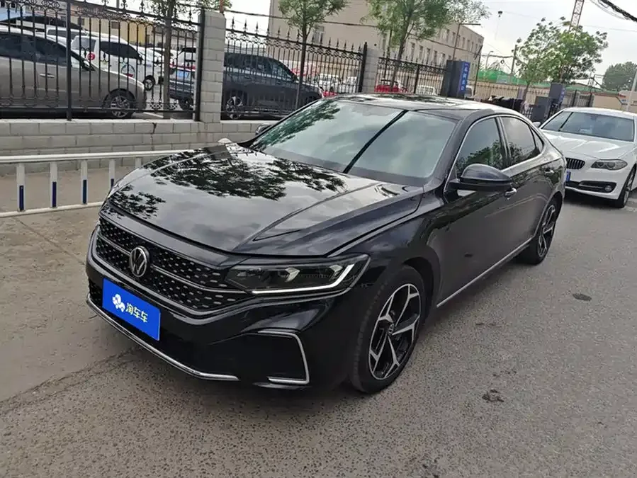 Volkswagen Passat Passat 2023 facelift 330TSI Star Elite Edition 2023 — фото 1, купить с доставкой в Москву