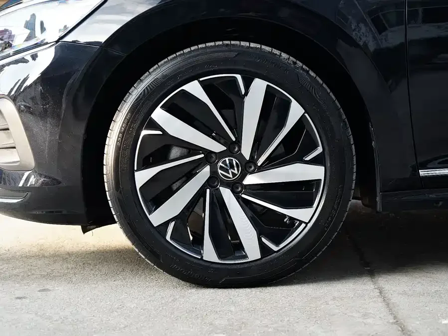Volkswagen Passat Passat 2024 330TSI Elite Edition 2024 — миниатюра 3