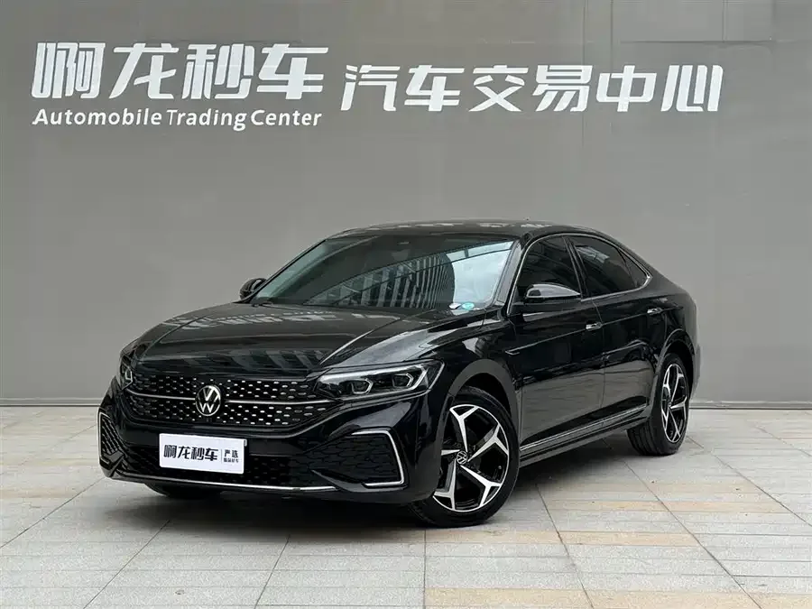 Volkswagen Passat 2023