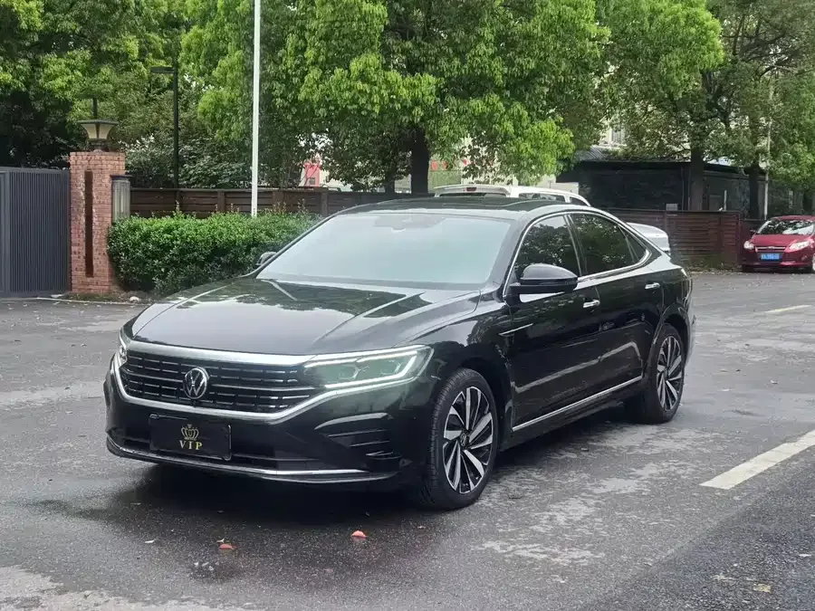 Volkswagen Passat 2023