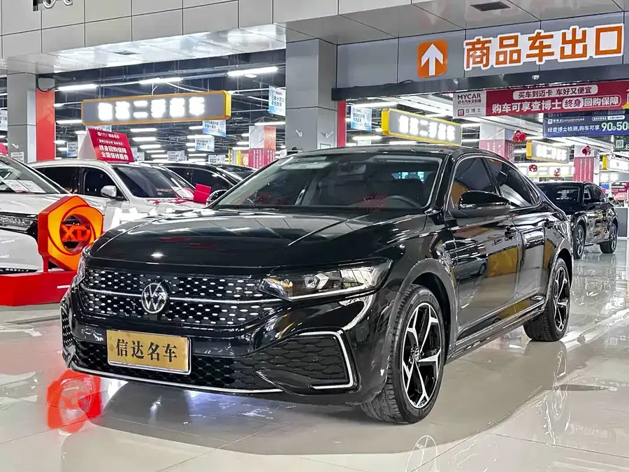 Volkswagen Passat 2024