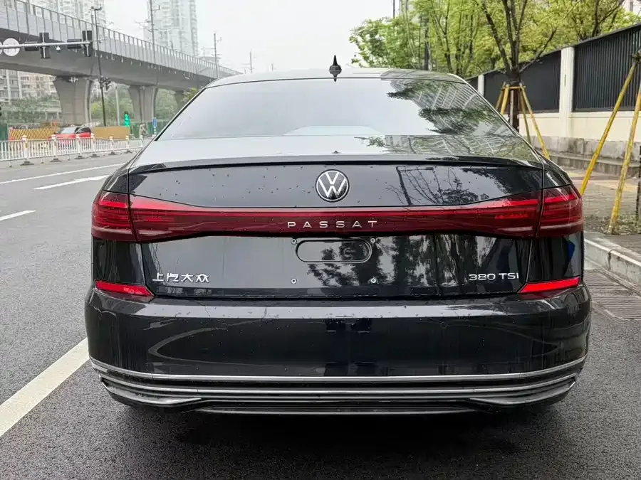 Volkswagen Passat Passat 2024 380TSI Starry Sky Dragon Edition 2024 — миниатюра 2