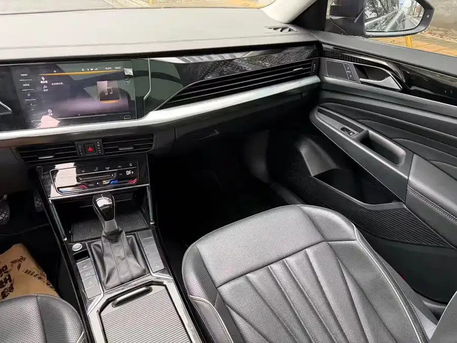 Volkswagen Passat Passat 2024 380TSI Starry Sky Dragon Edition 2024 — миниатюра 4
