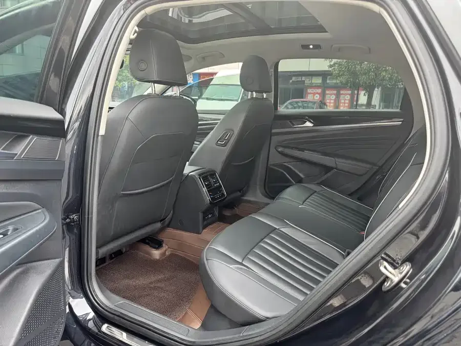 Volkswagen Passat Passat 2023 facelift 330TSI Star Elite Edition 2023 — миниатюра 3