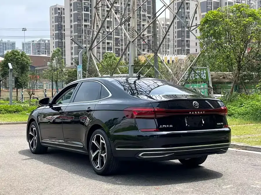 Volkswagen Passat Passat 2023 facelift 330TSI Star Elite Edition 2023 — миниатюра 3