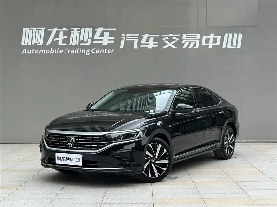 Volkswagen Passat Passat 2023 facelift 330TSI luxury version 2023 — фото 1, купить с доставкой в Москву