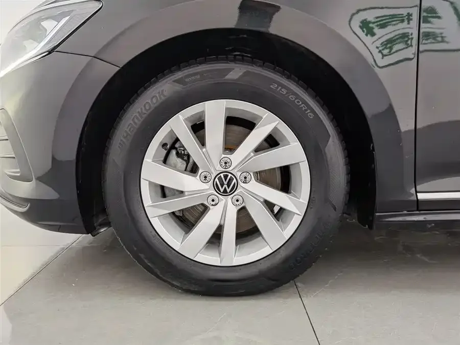 Volkswagen Passat Passat 2023 facelift 280TSI Business Edition 2023 — миниатюра 5