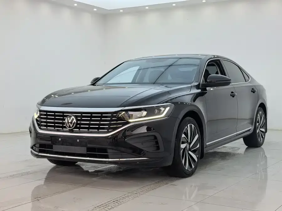 Volkswagen Passat 2024