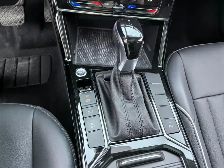 Volkswagen Passat Passat 2023 330TSI Star Elite Edition 2023 — миниатюра 3