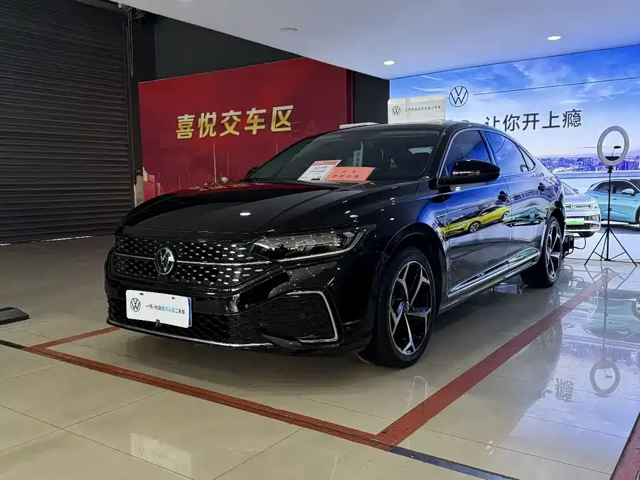 Volkswagen Passat Passat 2023 330TSI Star Elite Edition 2023 — фото 1, купить с доставкой в Москву
