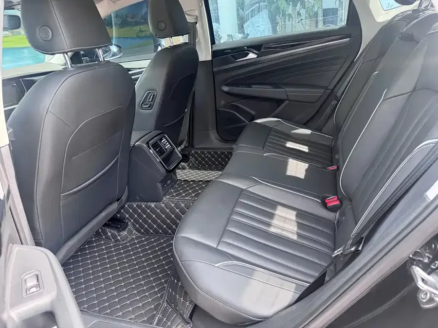 Volkswagen Passat Passat 2022 330TSI Elite Edition 2022 — миниатюра 2