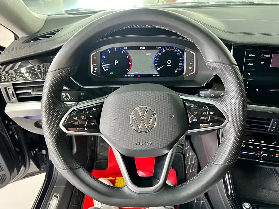 Volkswagen Passat Passat 2022 330TSI Deluxe Edition 2022 — миниатюра 4