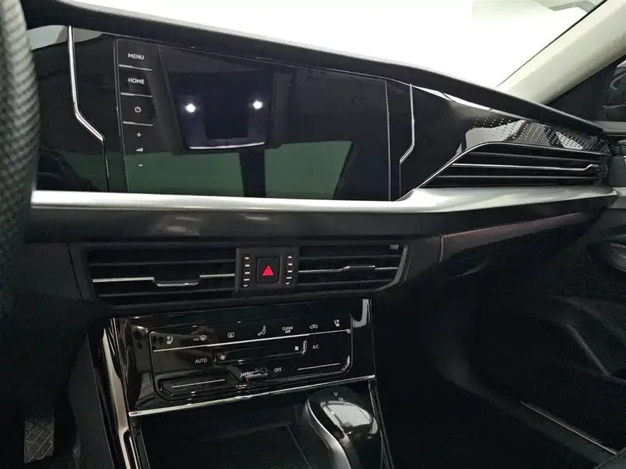 Volkswagen Passat Passat 2022 330TSI Deluxe Edition 2022 — миниатюра 4