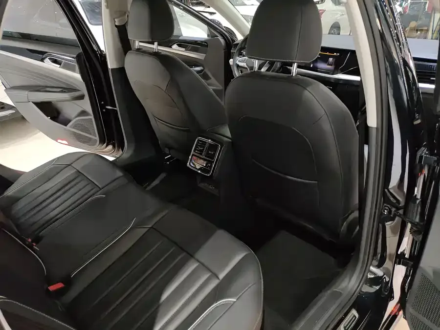 Volkswagen Passat Passat 2022 330TSI Elite Edition 2022 — миниатюра 3