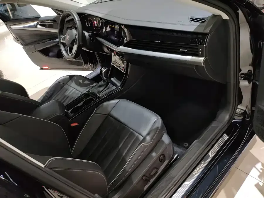 Volkswagen Passat Passat 2022 330TSI Elite Edition 2022 — миниатюра 4