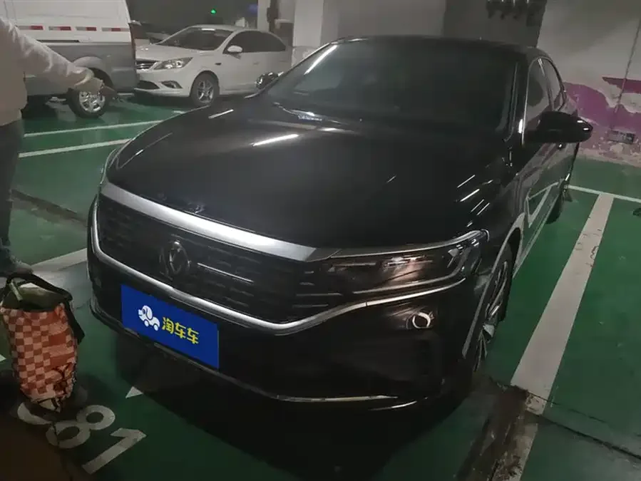 Volkswagen Passat 2024