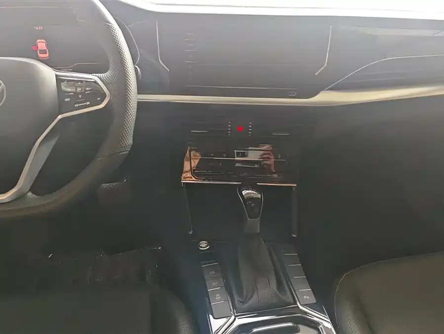 Volkswagen Passat Passat 2024 380TSI Longteng Edition 2024 — миниатюра 4