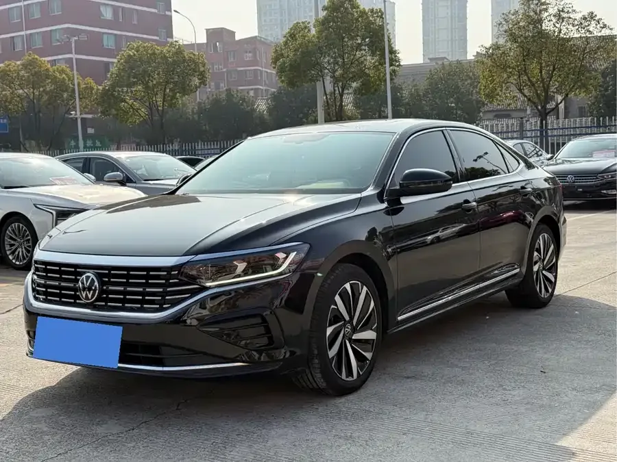 Volkswagen Passat Passat 2022 330TSI Elite Edition 2022 — фото 1, купить с доставкой в Москву