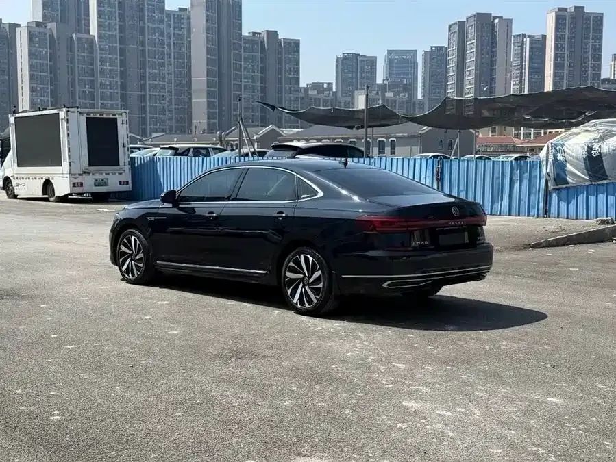 Volkswagen Passat Passat 2024 330TSI Elite Edition 2023 — миниатюра 3